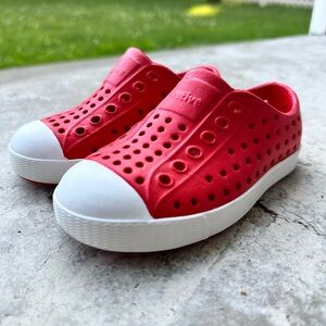 Native Shoes Toddler Size C7 Red